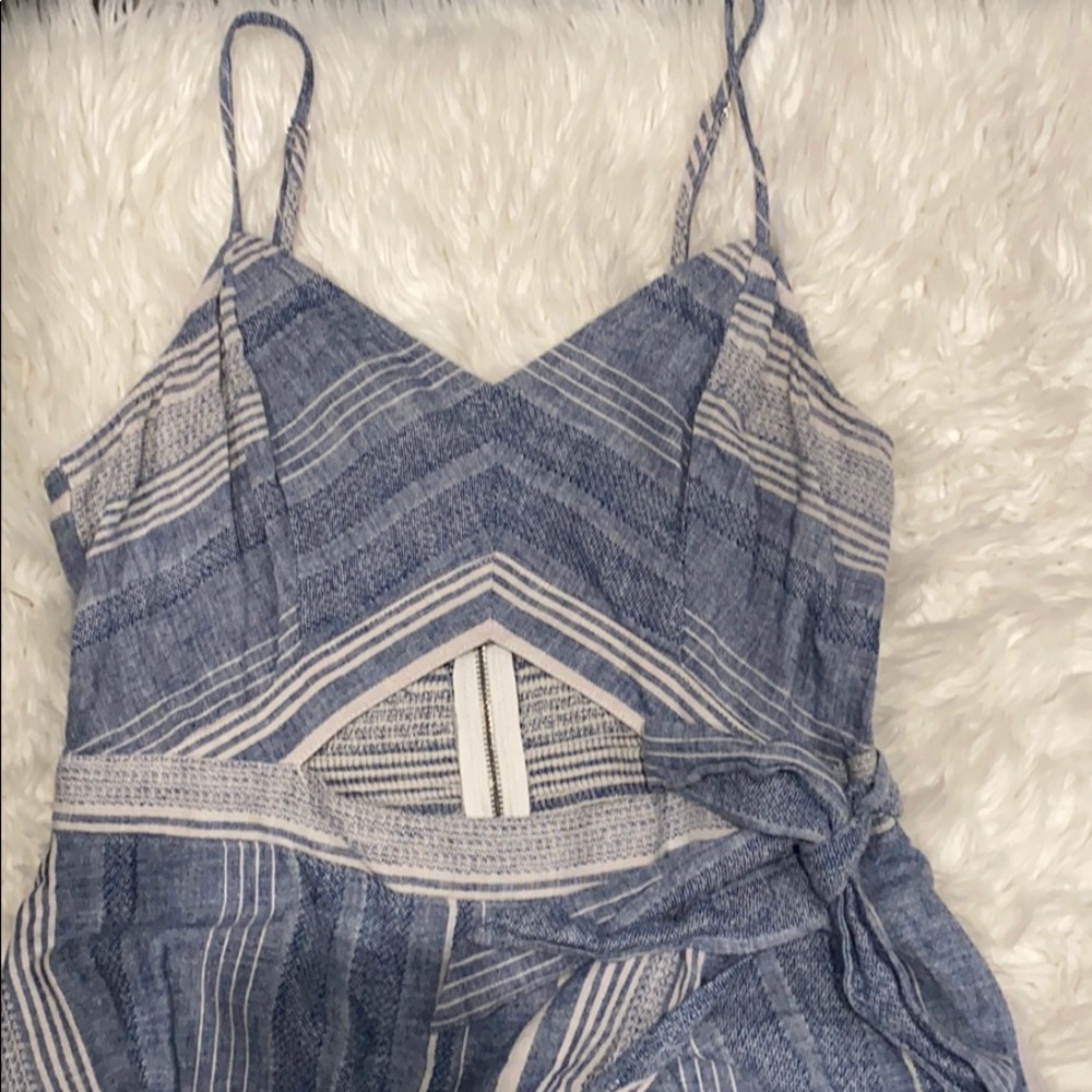 Dress - Picture 4 of 6
